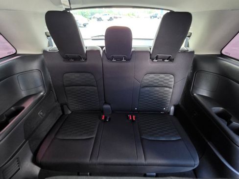 Used 2024 Nissan Pathfinder SV AWD/4WD image 16