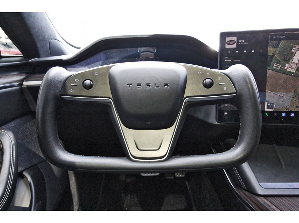 Used 2022 Tesla Model S AWD/4WD image 16