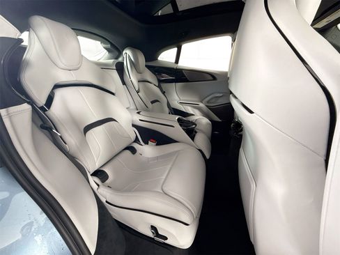 Certified 2025 Ferrari Purosangue image 21