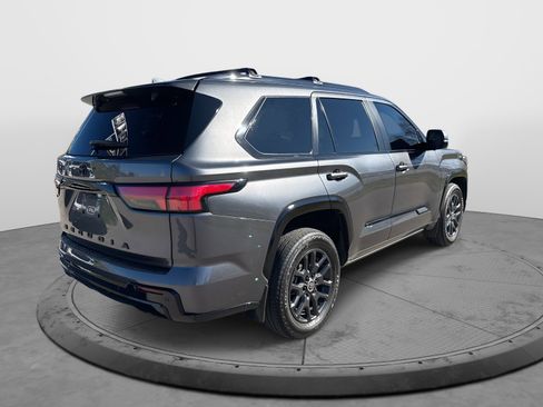 Used 2024 Toyota Sequoia Platinum image 8