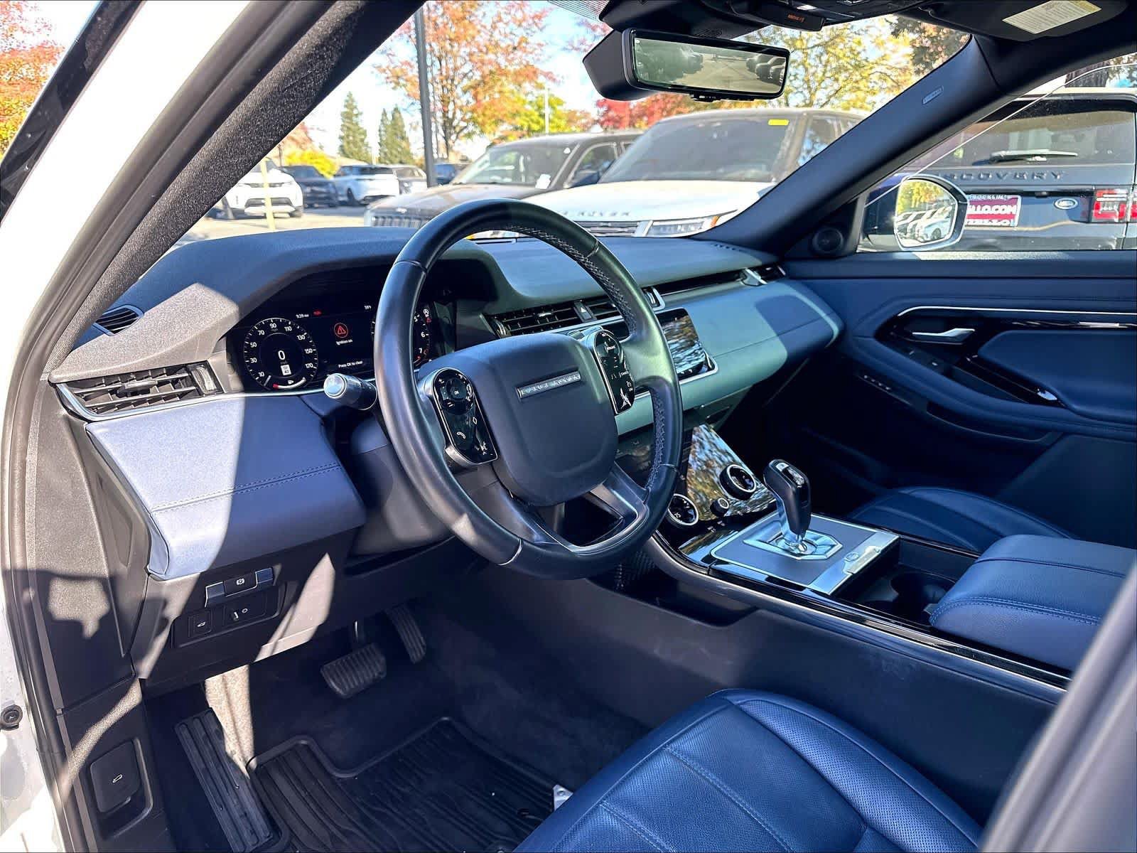Used 2020 Land Rover Range Rover Evoque SE AWD/4WD image 19