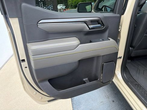 Used 2023 Chevrolet Silverado 1500 ZR2 w/ Technology Package AWD/4WD image 44