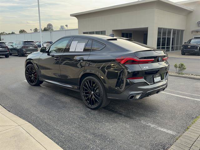 Used 2022 BMW X6 xDrive40i w/ M Sport Package AWD/4WD image 7