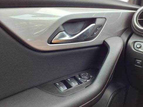 Used 2026 Chevrolet Blazer LT FWD image 19
