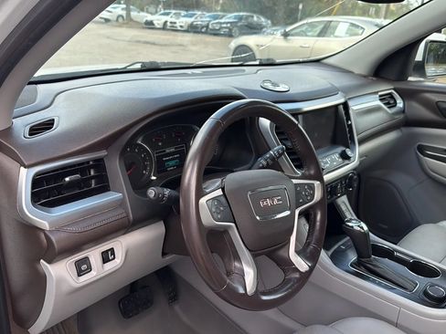 Used 2018 GMC Acadia SLT AWD/4WD image 15