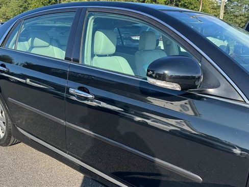 Used 2011 Toyota Avalon Limited FWD image 22