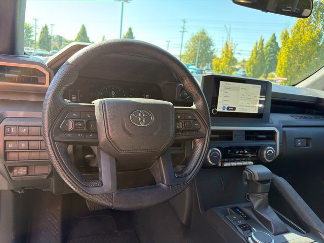 Used 2025 Toyota Tacoma SR AWD/4WD image 19