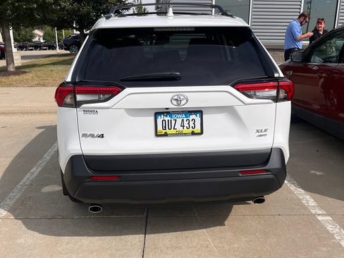 Used 2025 Toyota RAV4 XLE w/ Convenience Package AWD/4WD image 7