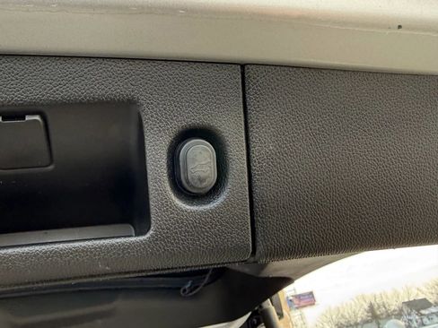 Used 2020 GMC Yukon XL Denali image 13