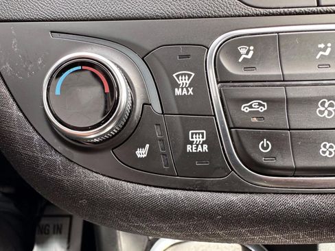 Used 2024 Chevrolet Malibu LT FWD image 24