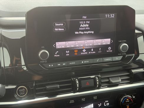 Used 2023 Nissan Pathfinder SV AWD/4WD image 18