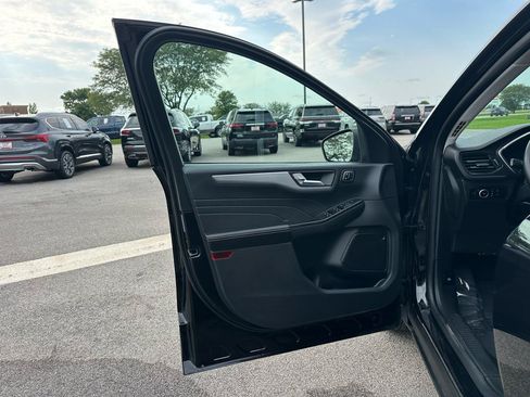 Used 2025 Ford Escape Platinum AWD/4WD image 11