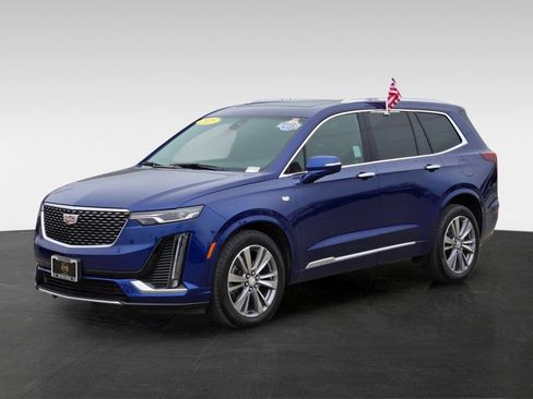 Used 2025 Cadillac XT6 Premium Luxury AWD/4WD image 9