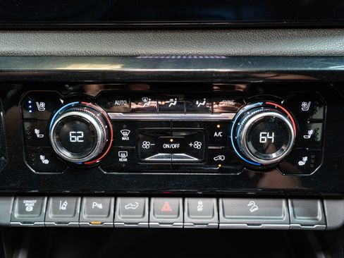 Used 2024 GMC Sierra 2500 AT4 w/ AT4 Premium Plus Package image 26