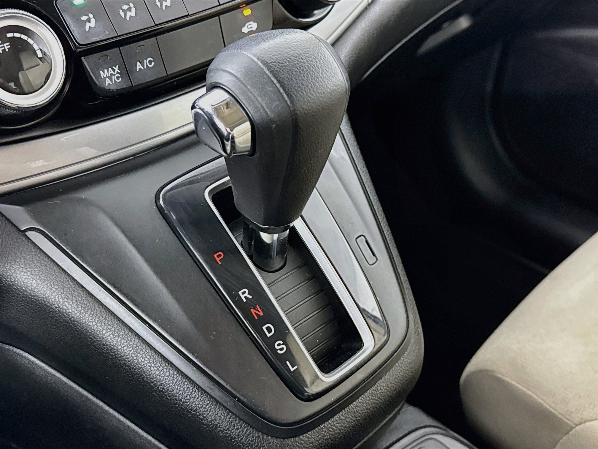 Used 2015 Honda CR-V EX image 16