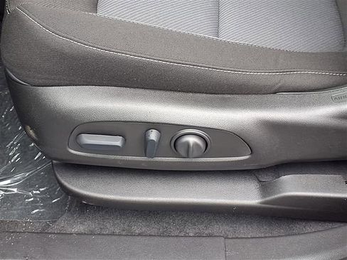 New 2026 Chevrolet Blazer LT image 5