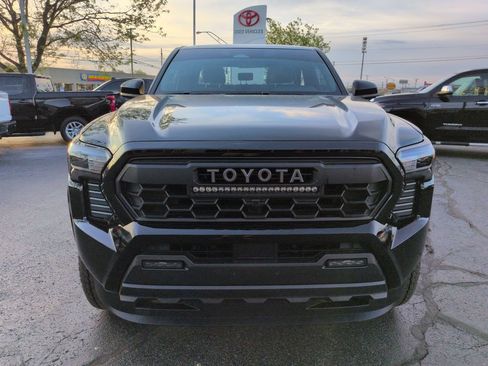Used 2026 Toyota Tacoma SR5 image 8
