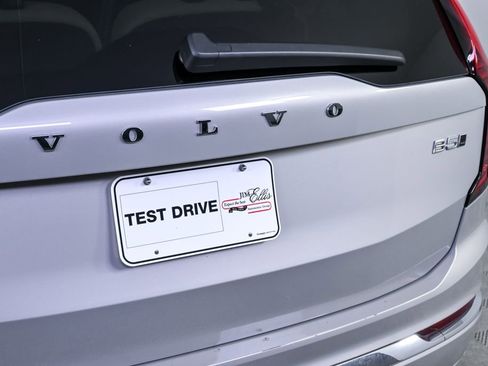 Used 2025 Volvo XC90 B5 Plus image 38