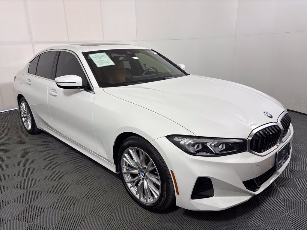 Certified 2024 BMW 330i Sedan w/ Convenience Package RWD image 4