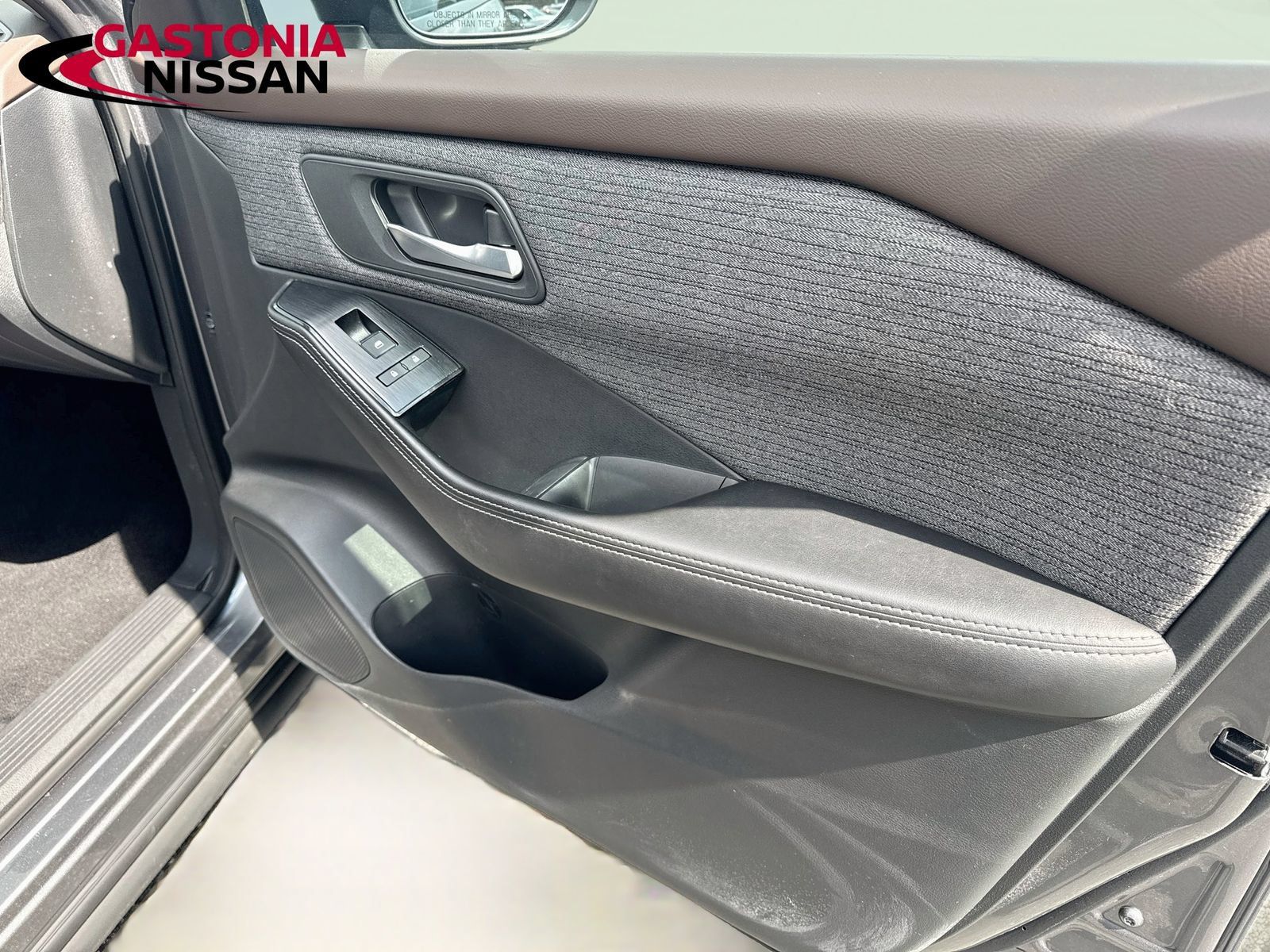 Used 2021 Nissan Rogue SV FWD image 36