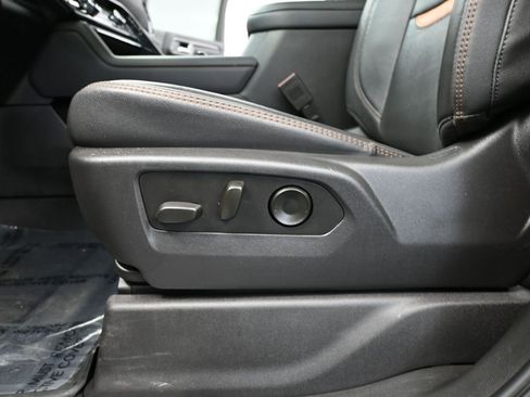 Used 2024 GMC Sierra 2500 AT4 w/ AT4 Preferred Package AWD/4WD image 28