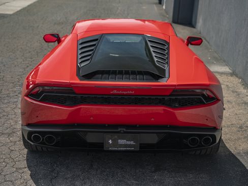 Used 2015 Lamborghini Huracan LP 610-4 image 3