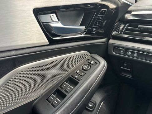 Used 2023 Acura MDX FWD image 26