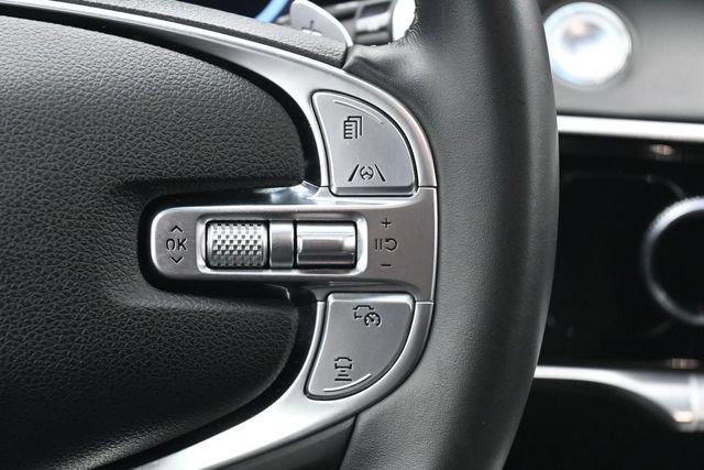 Used 2025 Genesis GV70 2.5T AWD/4WD image 18