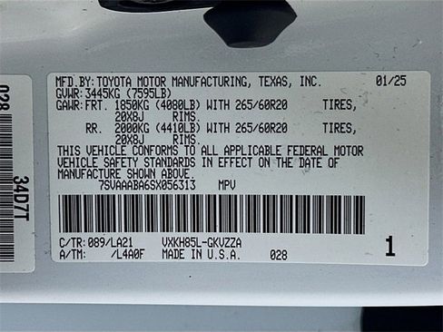 Used 2025 Toyota Sequoia Platinum image 34