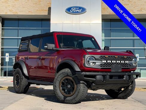 Used 2021 Ford Bronco Badlands image 1
