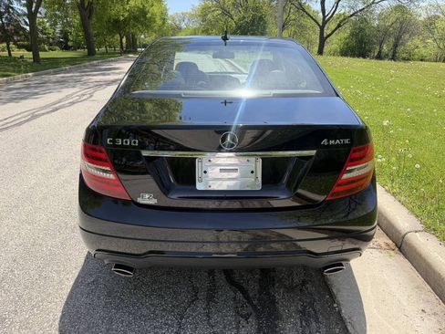 Used 2012 Mercedes-Benz C 300 4MATIC Sedan image 4