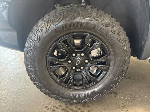 Used 2023 Chevrolet Silverado 1500 ZR2 AWD/4WD image 7