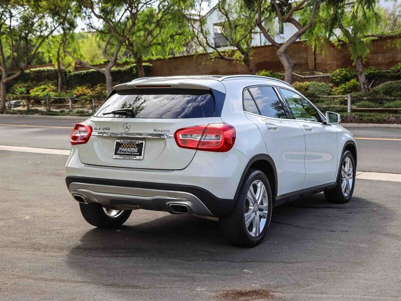 Used 2016 Mercedes-Benz GLA 250 4MATIC image 5