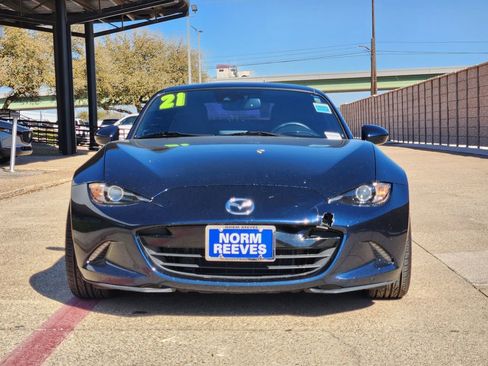 Used 2021 MAZDA MX-5 Miata RF Grand Touring image 2