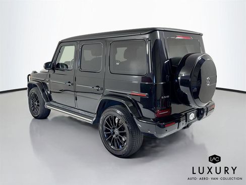 Used 2021 Mercedes-Benz G 550 w/ G Manufaktur Interior Package image 8