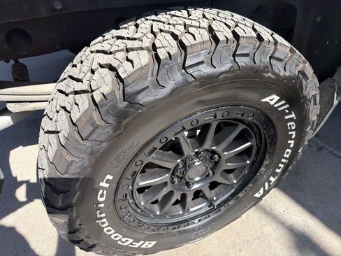 Used 2015 GMC Sierra 1500 SLT AWD/4WD image 28