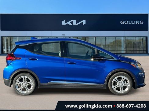 Used 2018 Chevrolet Bolt LT image 2