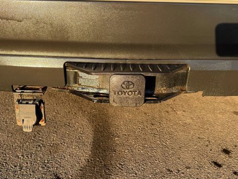 Used 2019 Toyota Highlander XLE image 13