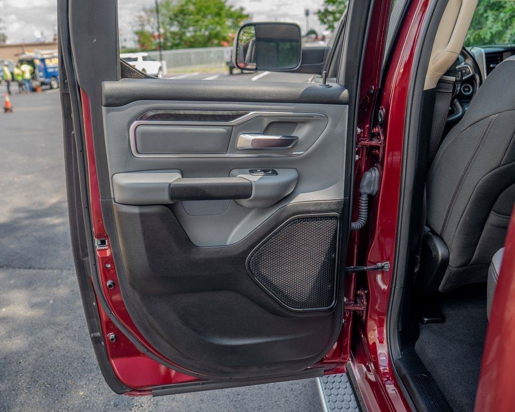 Used 2019 RAM 1500 Big Horn AWD/4WD image 15