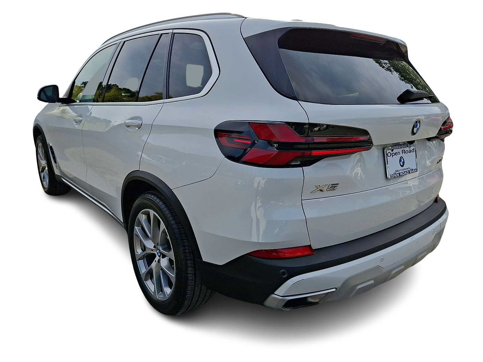 Used 2024 BMW X5 xDrive40i AWD/4WD image 4