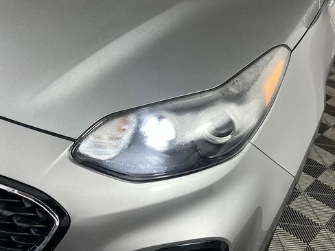 Used 2022 Kia Sportage EX image 11