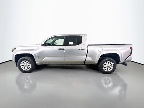 New 2026 Toyota Tacoma SR5 image 4
