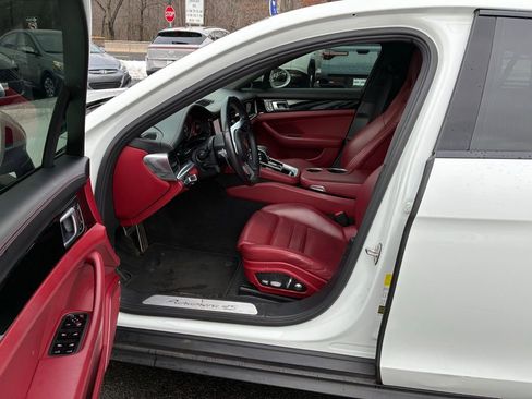 Used 2018 Porsche Panamera 4S image 29