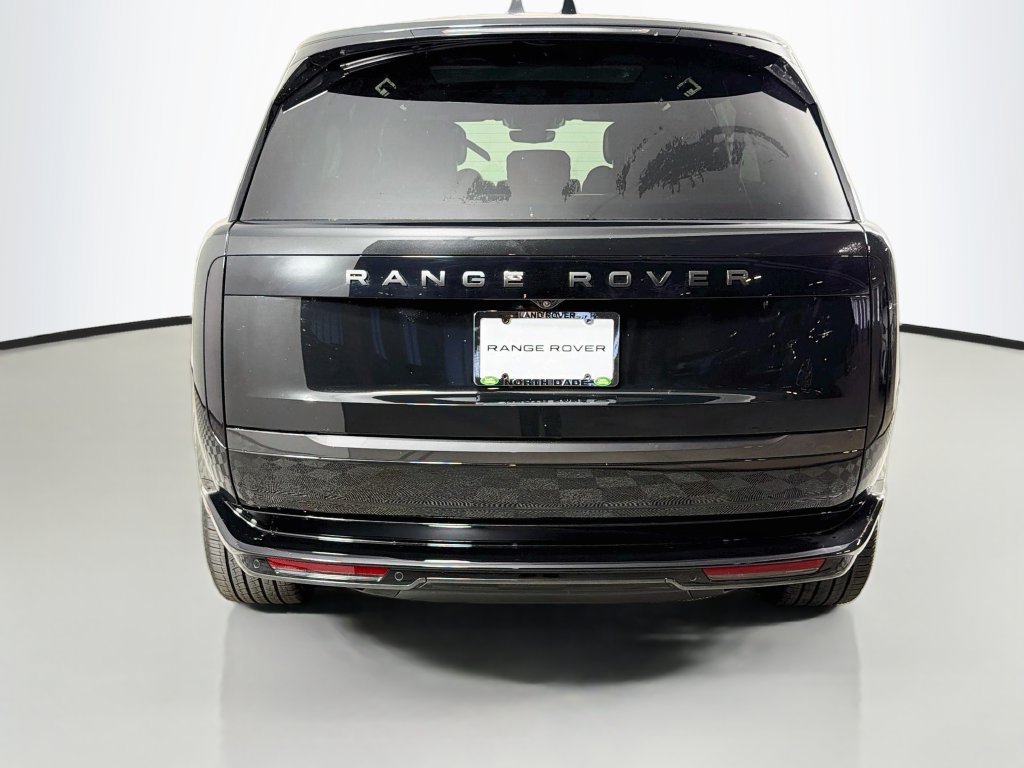 New 2027 Land Rover Range Rover Long Wheelbase SE AWD/4WD image 6