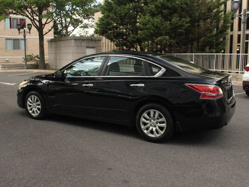 Used 2015 Nissan Altima 2.5 S w/ Power Driver Seat Package FWD image 9
