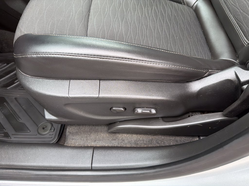 Used 2016 Buick Encore Convenience FWD image 14
