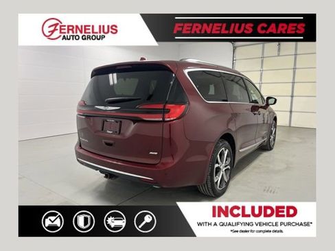 Used 2021 Chrysler Pacifica Pinnacle AWD/4WD image 1