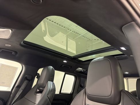 New 2026 Land Rover Defender 110 image 19