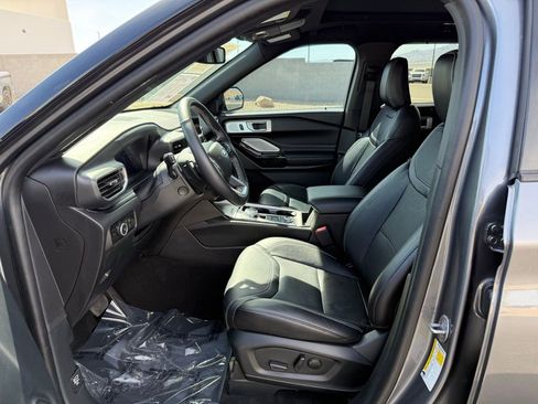 Used 2023 Ford Explorer ST w/ Equipment Group 401A image 11