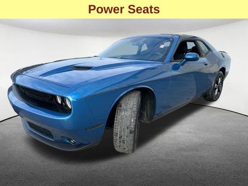 Used 2023 Dodge Challenger SXT w/ Blacktop Package image 5